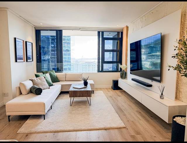 2 BEDROOM APARTMENT FOR SALE IN CAPE TOWN CITY CENTRE